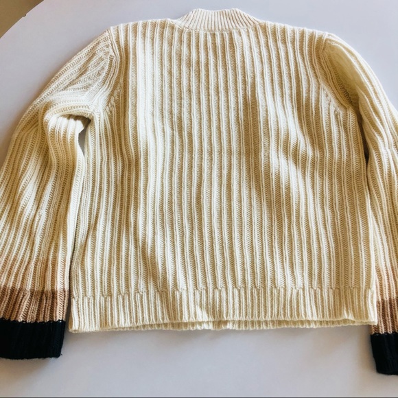Club Monaco cashmere ivory bell sleeve sweater - Picture 5 of 6